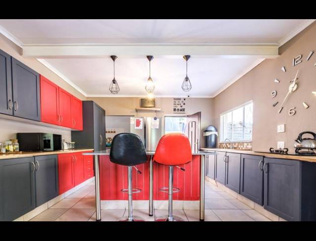 3 BEDROOM HOUSE FOR SALE IN MULBARTON